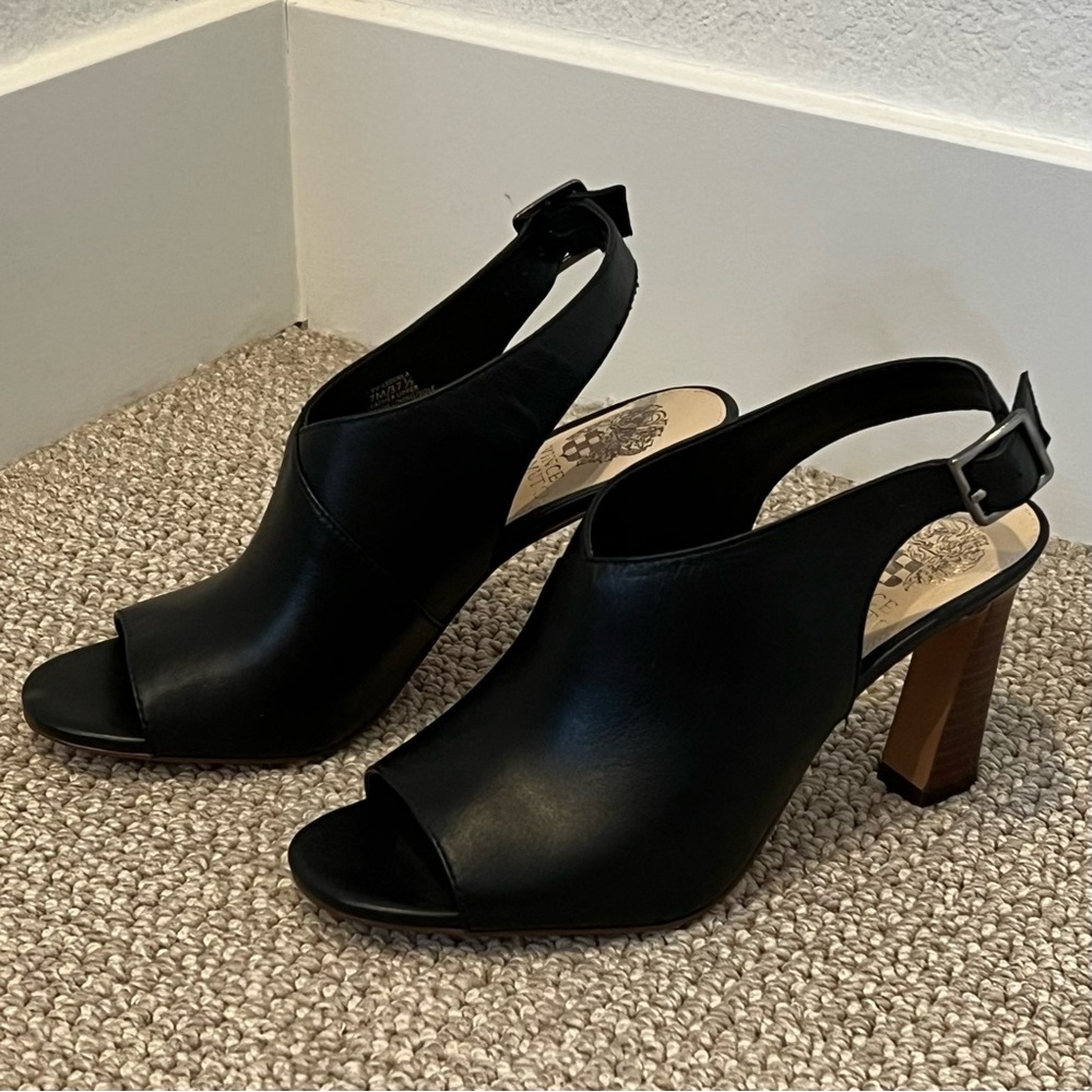 Vince Camuto Sandals - NWOT
